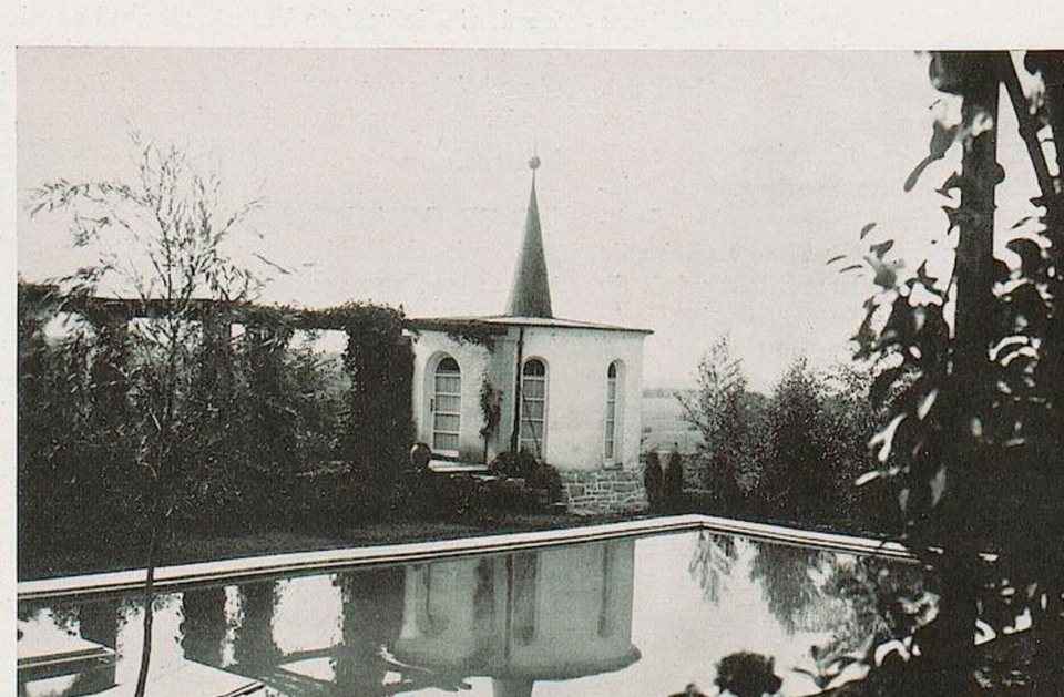 Historische Aufnahme des Badehauses und Wasserbeckens am Hetenhof, 1934